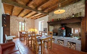 Chambres Et Table D'Hotes La Panacee